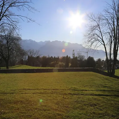 California Montreux